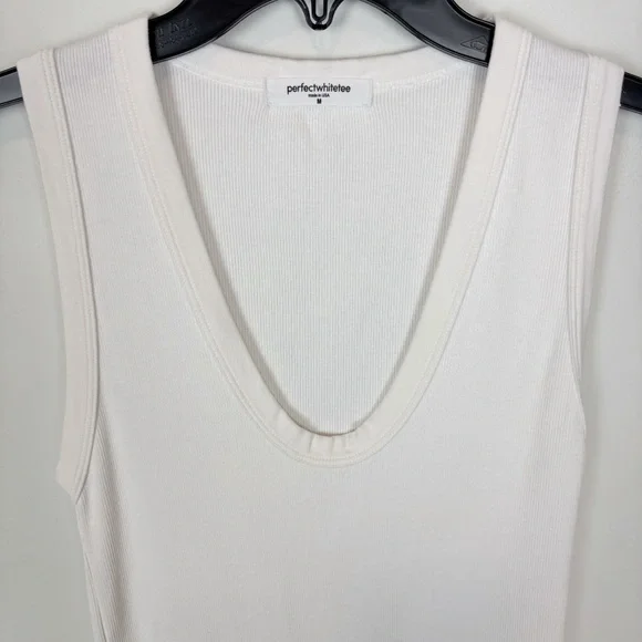 Perfectwhitetee Jordan U Neck Ribbed Tank Size M - Picture 4 of 10